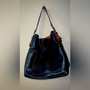 Boutique handbag with removable insert